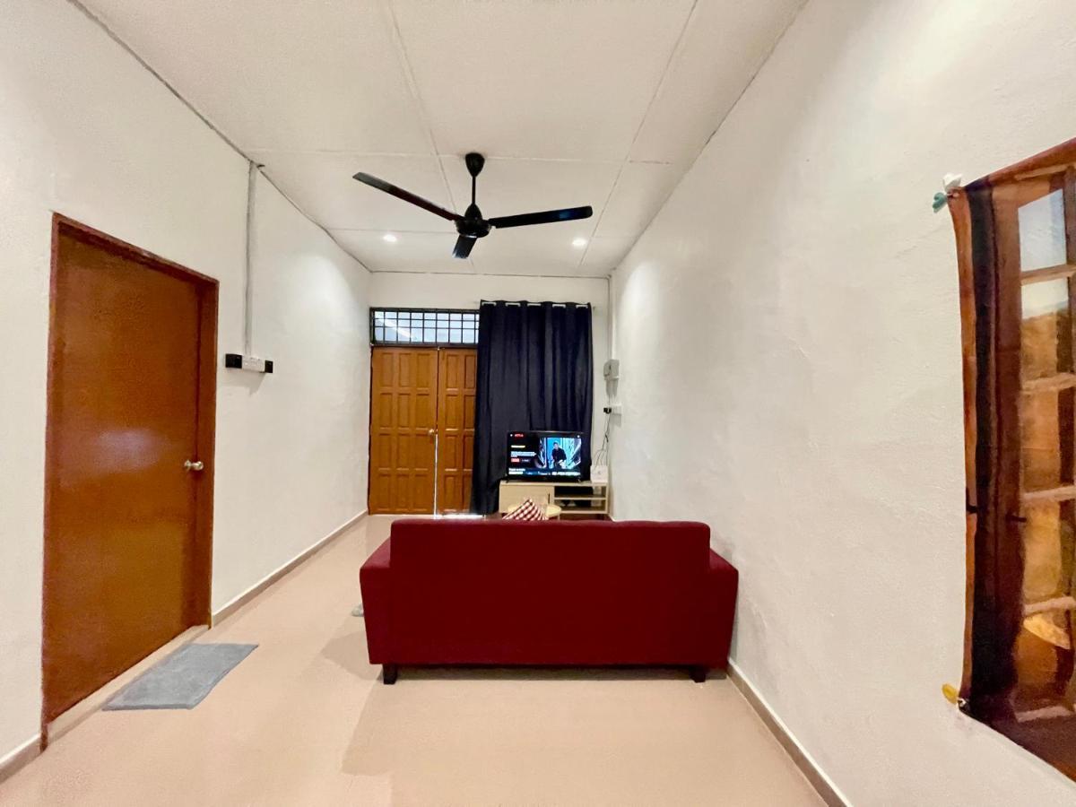 Cozy 255 Entire 3 Bedroom House At Alma Bukit Mertajam Exterior foto