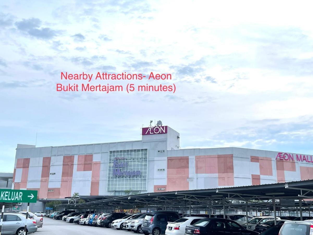 Cozy 255 Entire 3 Bedroom House At Alma Bukit Mertajam Exterior foto